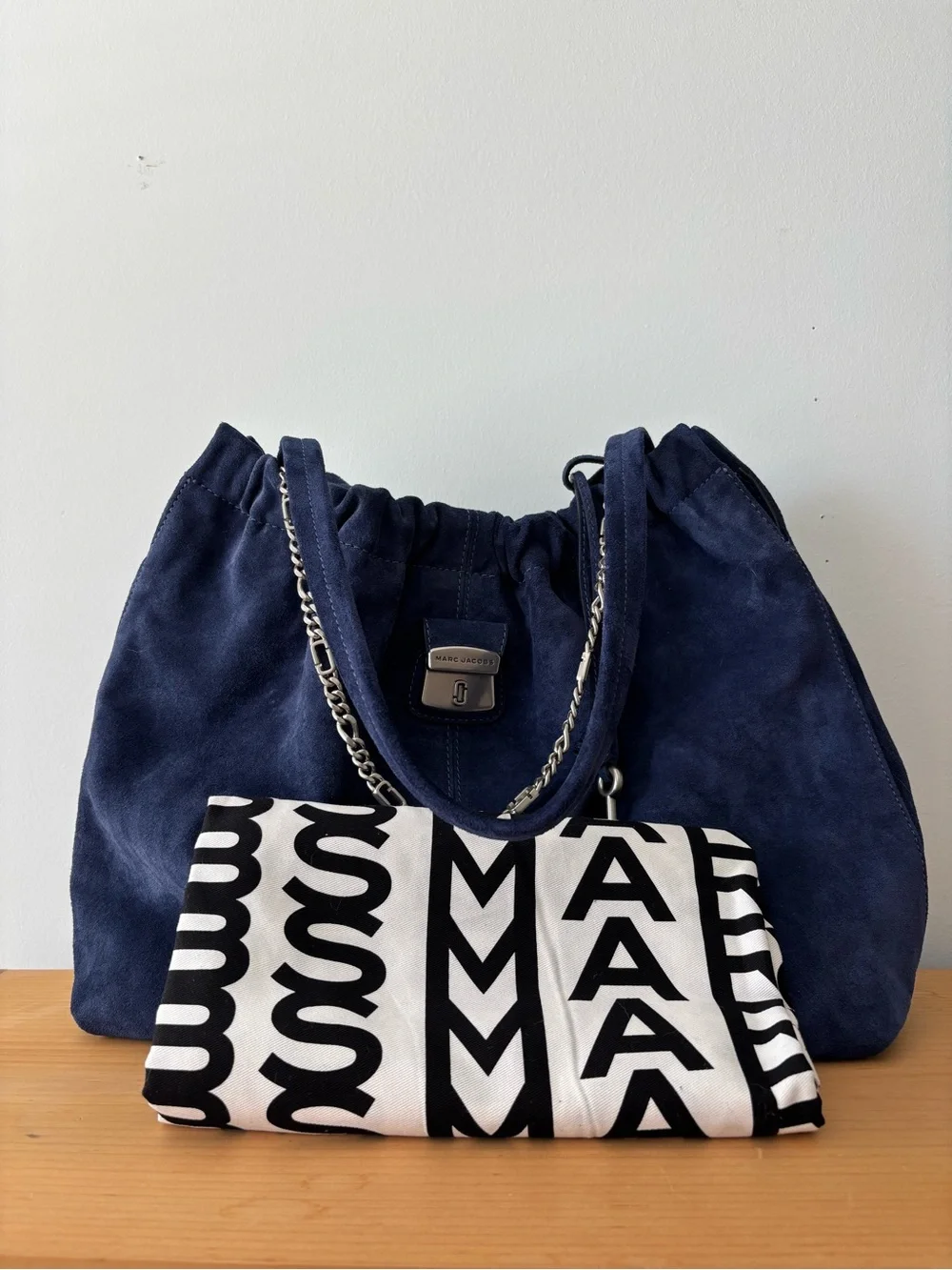 Marc Jacobs excellent carried